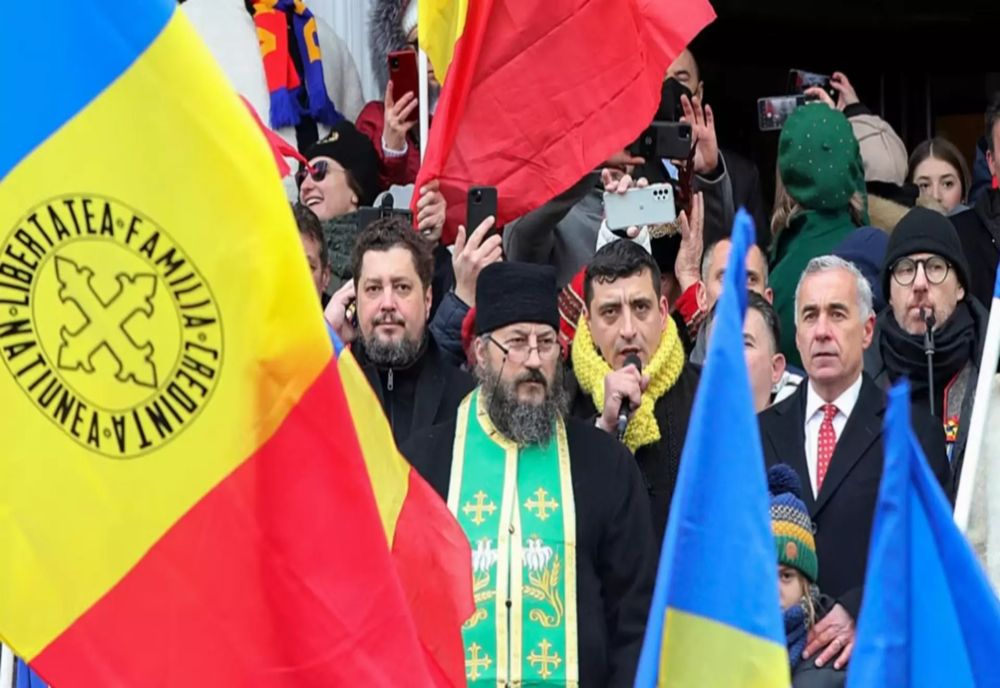 GEORGE SIMION, MESAJ DE FORȚĂ ÎN SUSȚINEREA LUI CĂLIN GEORGESCU: CINSTE CELOR CARE LUPTĂ PÂNĂ LA CAPĂT!