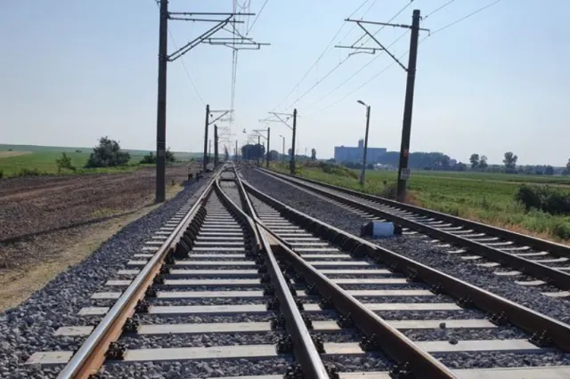 Trenurile, obligate să meargă mai încet din cauza caniculei din weekend. Vor exista întârzieri uriașe