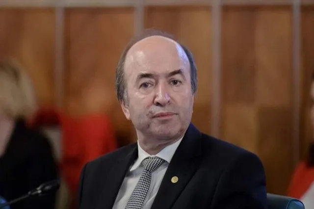 Tudorel Toader, avertisment despre Guvernul interimar: „Palatul Victoria nu poate fi închis”
