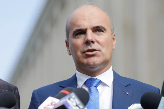 Răzbunarea găștii Bolojan. Rareș Bogdan, dat afară la ordinul premierului demis: „Le stăteam în coastă, au nevoie de slugi”